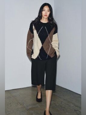 ZARA OVERSIZED ARGYLE SWEATER